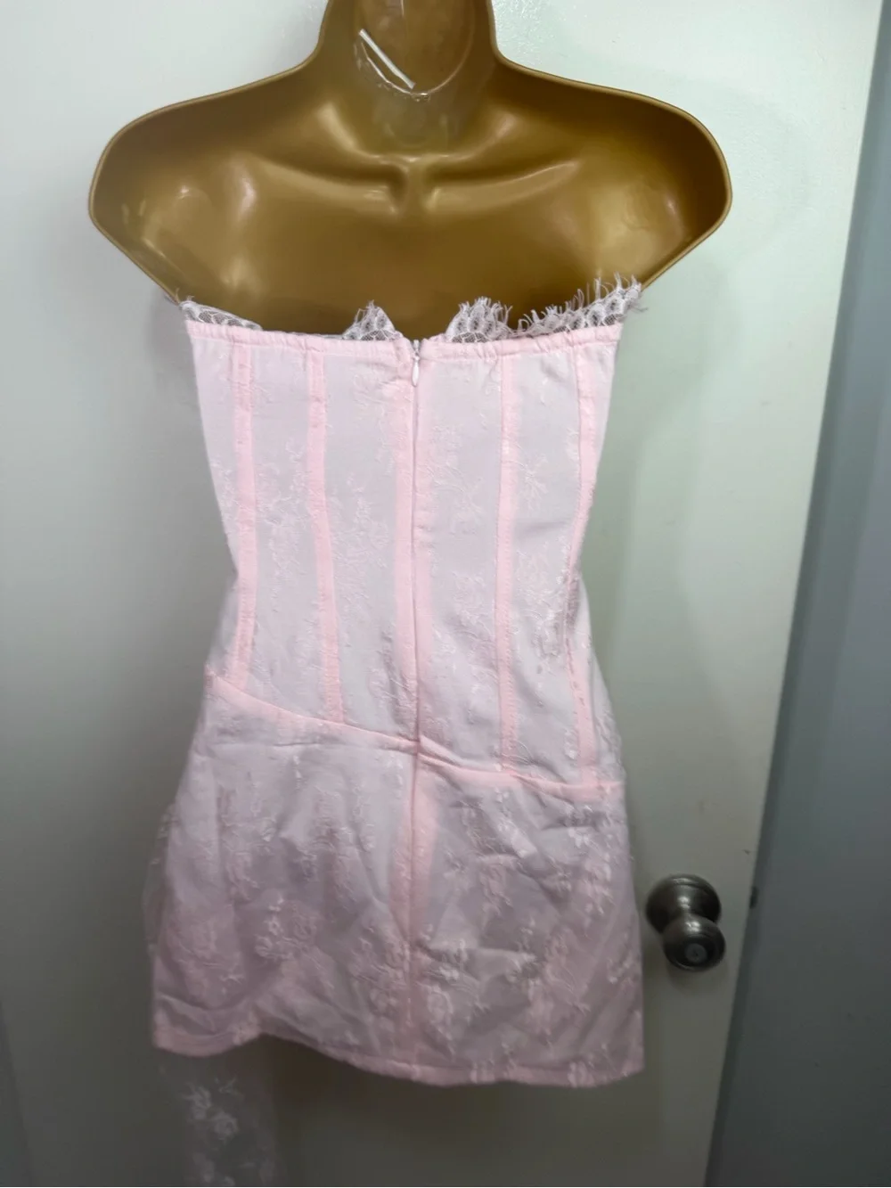 N/A pink strapless